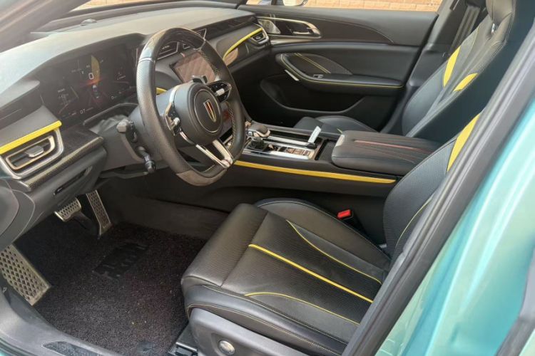 Used Hongqi H6 2023 2.0T ZhiZhen Edition
