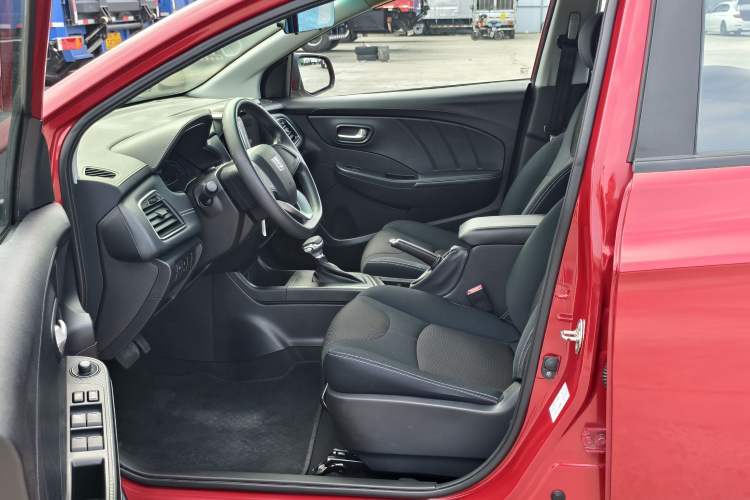 Used Luxgen S3 2016 1.6L CVT Smart Enjoyment Model