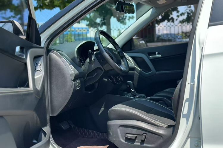 Used Hyundai ix25 2017 1.6L Automatic Smart Version
