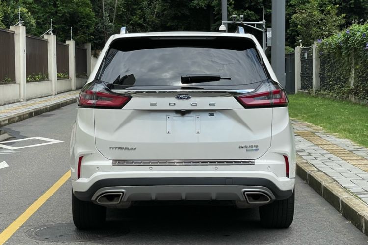 Used Ford Edge 2021 PLUS EcoBoost 245 Two-Wheel-Drive Titanium 7-Seater