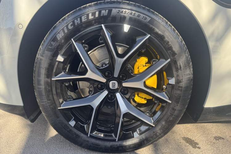 Used Xiaomi Auto SU7 2024 Rear-Drive Long-Range Intelligent Driving Version