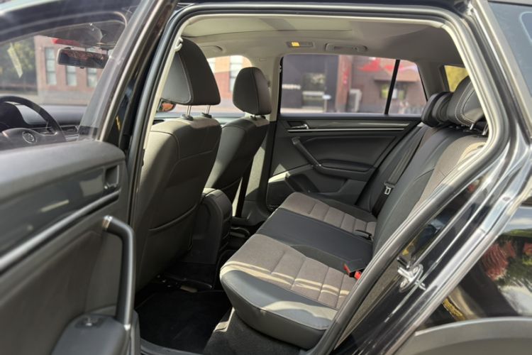 Used Volkswagen C-TREK 2017 1.6L Automatic Comfort Model
