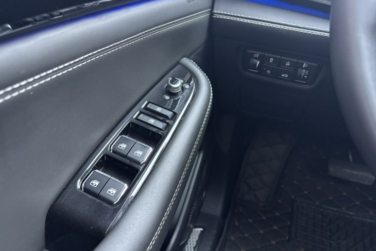 Used CHANGAN CS85 COUPE 2019 2.0T Automatic Smart Version China V Standard