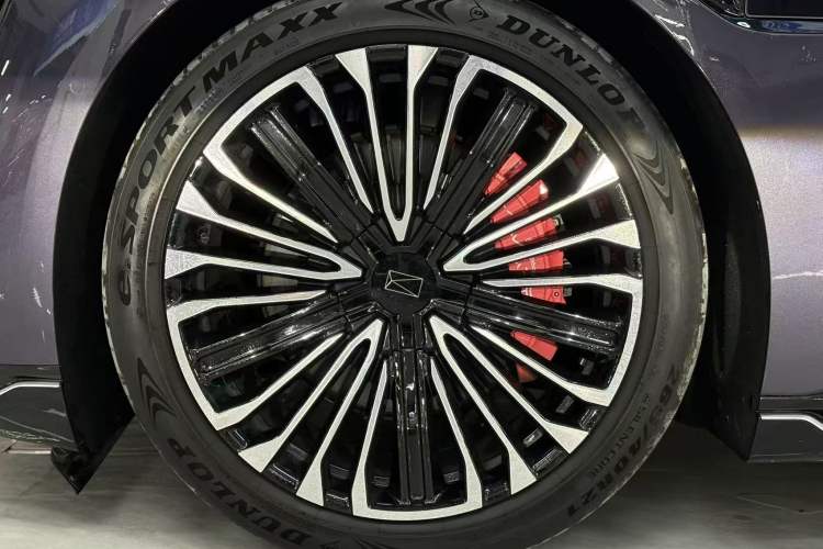 Used Avatr 12 2023 650 Three-Laser Four-Wheel Drive Performance Edition