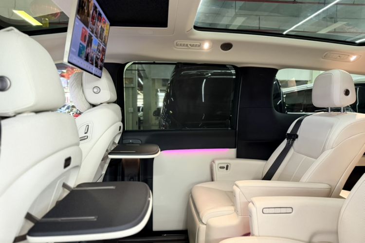 Used Li Auto MEGA 2025 Home Family Special Edition