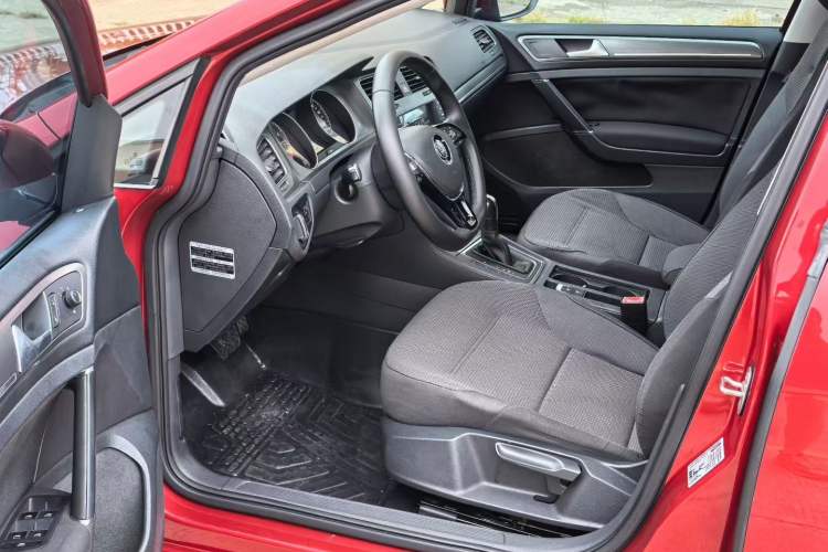 Used Volkswagen Golf 2015 1.6L Automatic Comfort Model