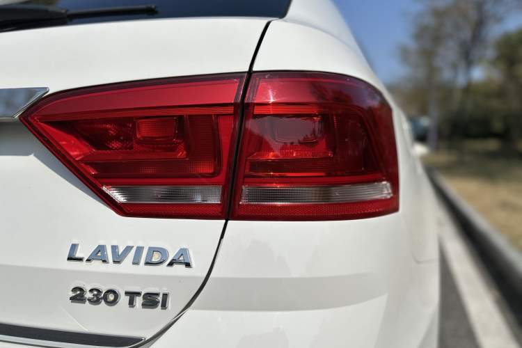 Used Volkswagen Gran Lavida 2017 230TSI DSG Comfort Edition