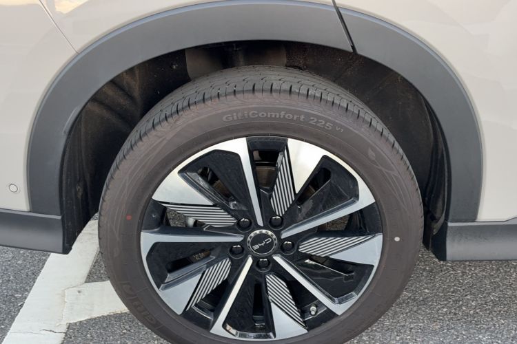 Used BYD Song PLUS New Energy 2025 EV Intelligent Driving Edition 520km Luxury Model