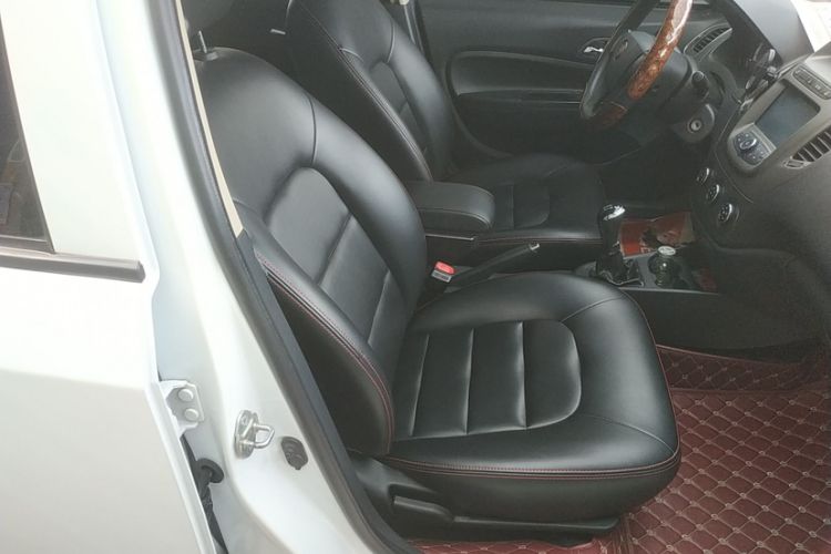 Used Geely Auto Diamond 2015 Sedan 1.5L Manual SuperDeluxe Model
