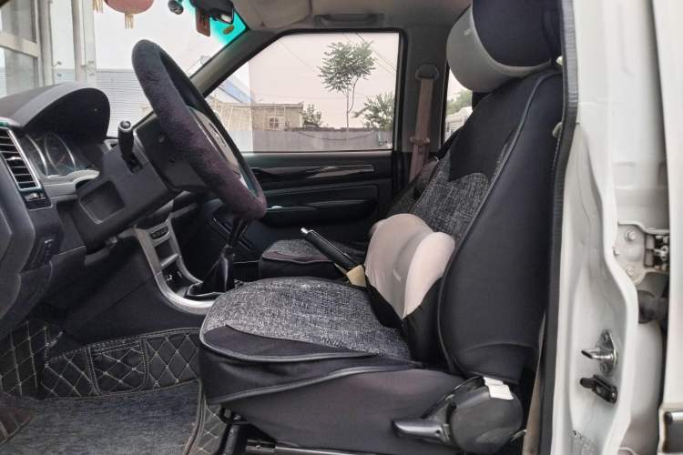 Used Foton Sapporo 2018 2.4L Two-Wheel Drive Comfort Version Standard Cab 4G69S4M