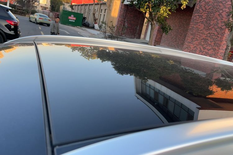 Used Mercedes-Benz GLC 2019 GLC 260 L 4MATIC Dynamic Model
