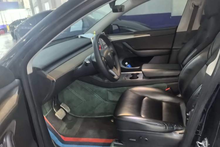 Used Tesla Model Y 2022 Rear-Wheel-Drive Version