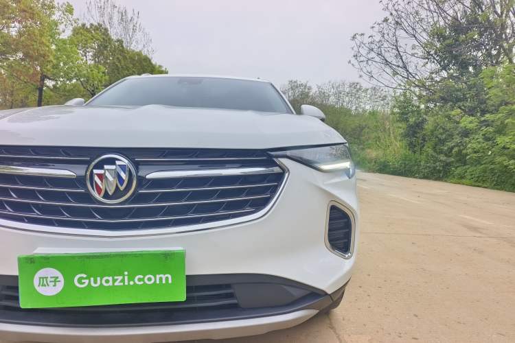 Used Buick Envision 2022 Encore S 552T Two-Wheel-Drive Luxury Model
