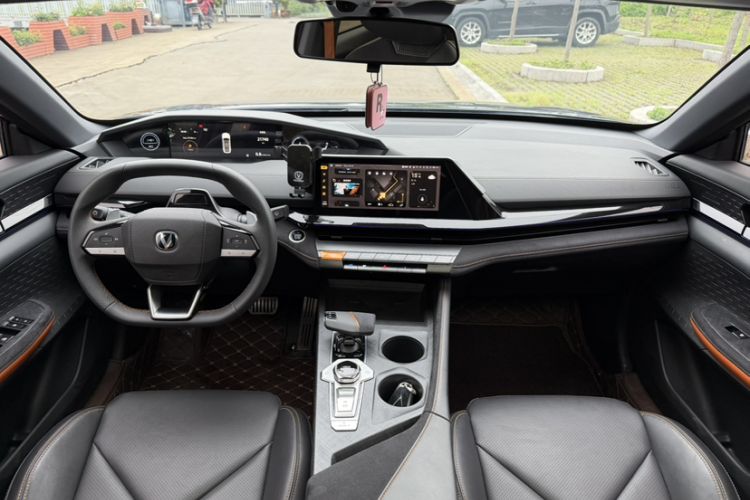 Used CHANGAN UNI-V 2022 1.5T Sport Edition Instrument Cluster