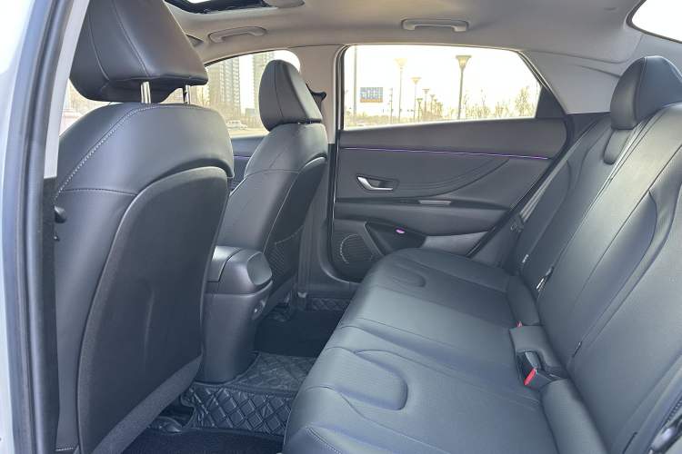 Used Hyundai Elantra 2021 1.5L CVT LUX Prestige Edition