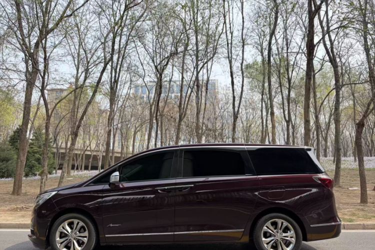 Used Buick GL8 2017 28T Avenir Avia National Emission Standard V
