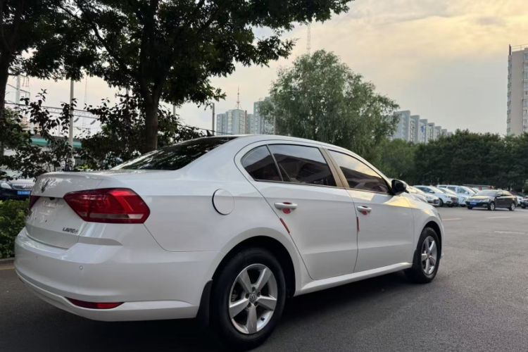 Used Volkswagen Lavida 2015 1.6L Manual Fashion Edition