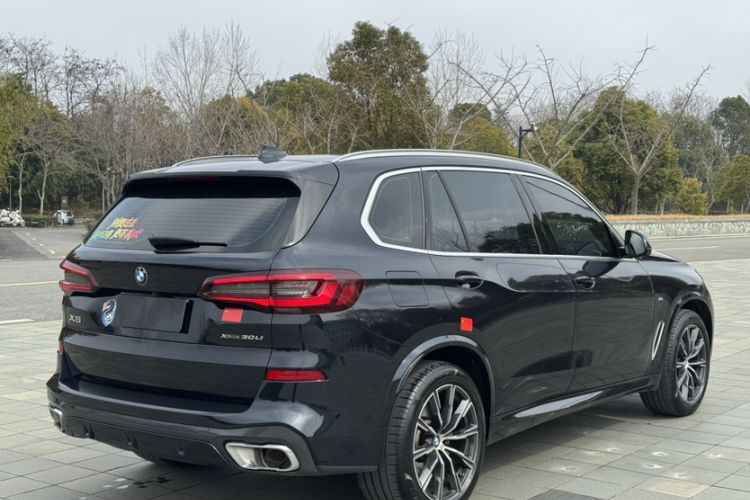 Used BMW X5 2022 Restyled xDrive 30Li Luxury Version M Sport Package
