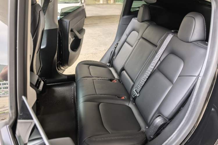 Used Tesla Model Y 2022 Rear-Wheel-Drive Version