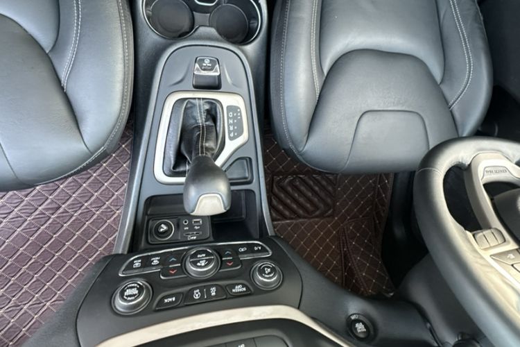 Used Jeep Cherokee 2017 2.4L Leading Smart Edition