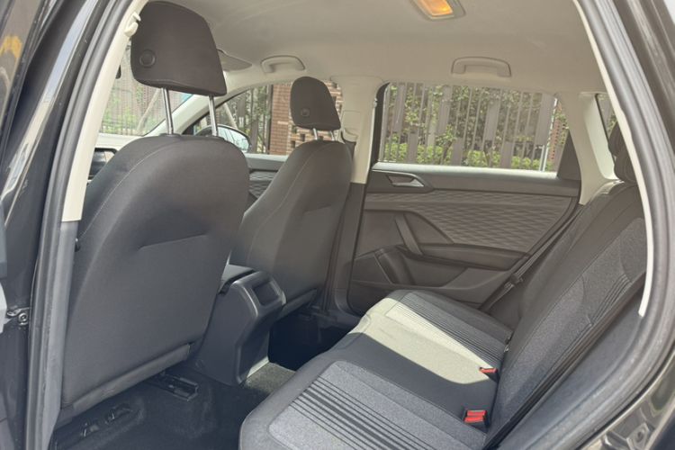 Used Volkswagen Tharu 2021 280TSI Two-Wheel Drive Trend Edition Interior 3