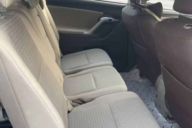 Used Toyota Verso 2014 Starlight 180E CVT Elite Edition
