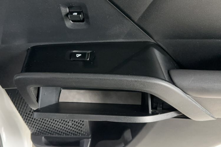 Used Hyundai ix35 2023 Musso 2.0L Deluxe Edition DLX Interior 9