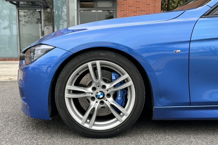 Used BMW 3 Series 2019 320i M Sport Package Exterior 9