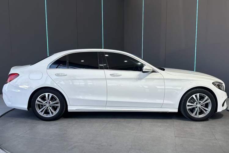 Used Mercedes-Benz C-Class 2017 C 200 L Sport Edition
