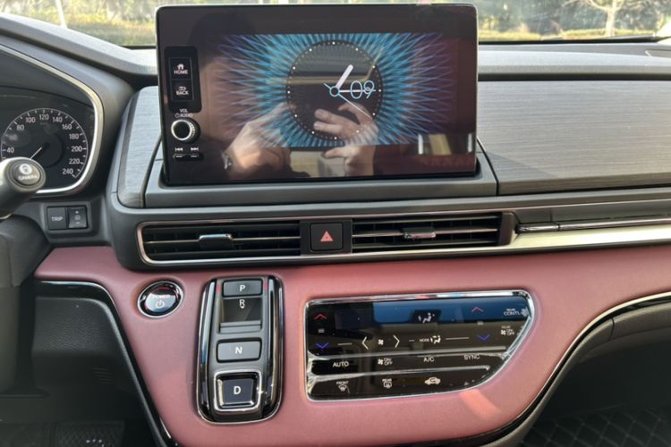 Used Honda Elysion 2024 2.0L eHEV Ultimate Edition Interior 5