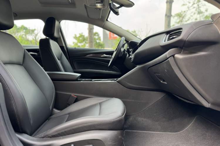 Used Buick Regal 2023 552T Smart Enjoyment Version Interior 3