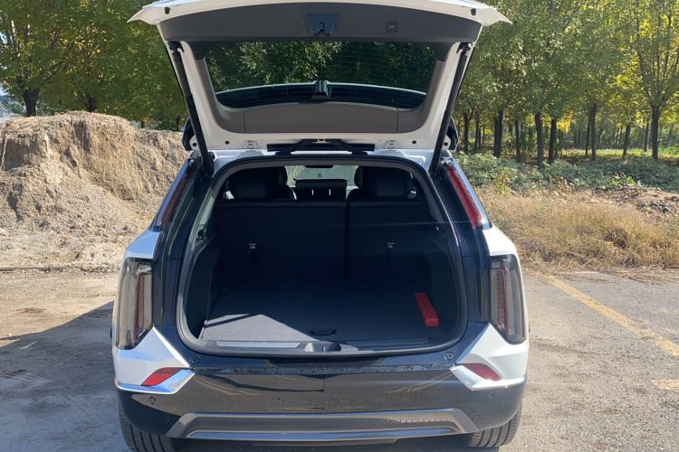 Used Cadillac OPTIQ 2024 Standard Range Version