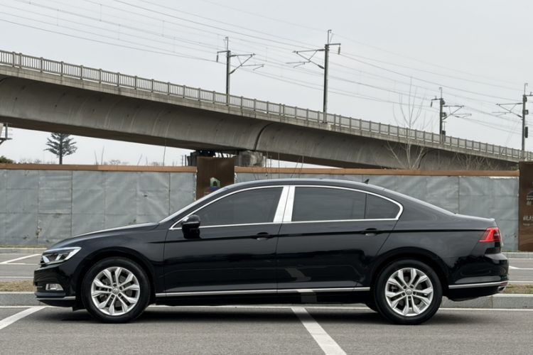 Used Volkswagen Magotan 2019 330TSI DSG Luxury Version China VI Standard