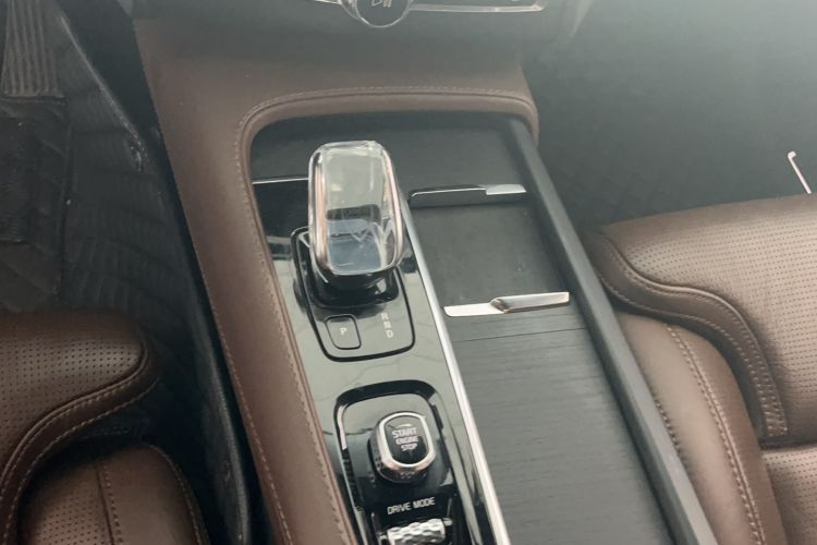 Used Volvo XC90 New Energy 2021 E-Drive Hybrid T8 Luxury Flagship 7-Seater Gear Lever
