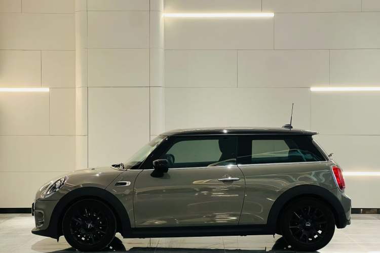 Used MINI MINI 2019 1.5T COOPER Classic Edition