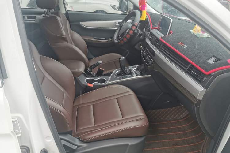 Used FORTHING T5 2023 Grand Edition 1.6L Manual Dream Version Five Seats
