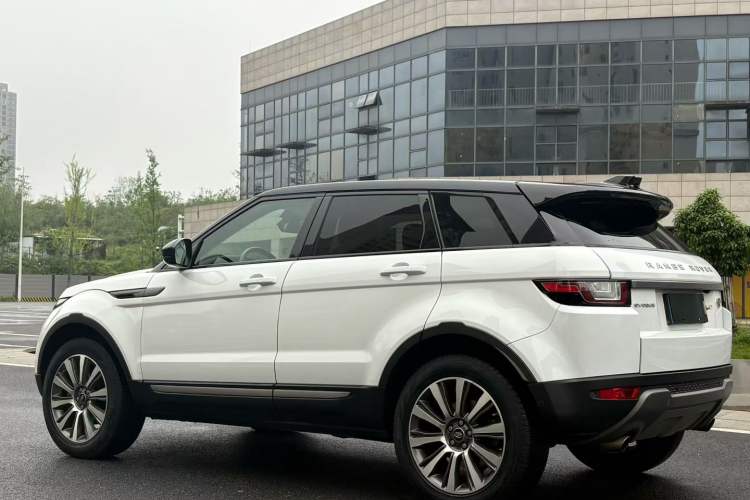 Used Land Rover Range Evoque 2018 240 PS SE Smart Brilliance Edition