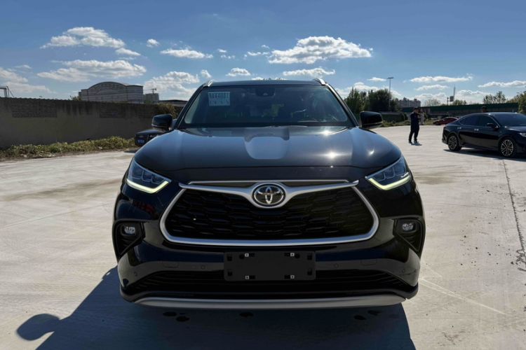 Used Toyota Highlander 2024 2.5L Smart Electric Hybrid Dual-Engine Four-Wheel Drive Prestige Version – 7 Seats Exterior 1