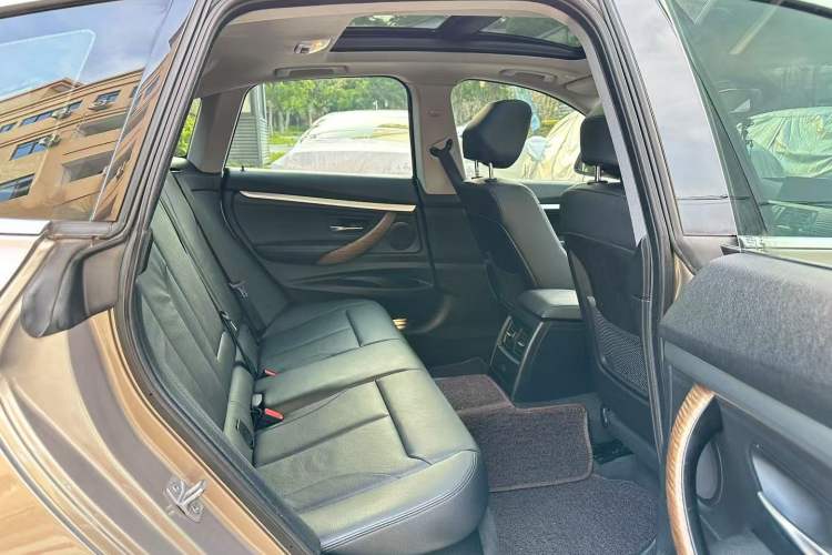 Used BMW 3 Series GT 2013 320i Sport Design Package
