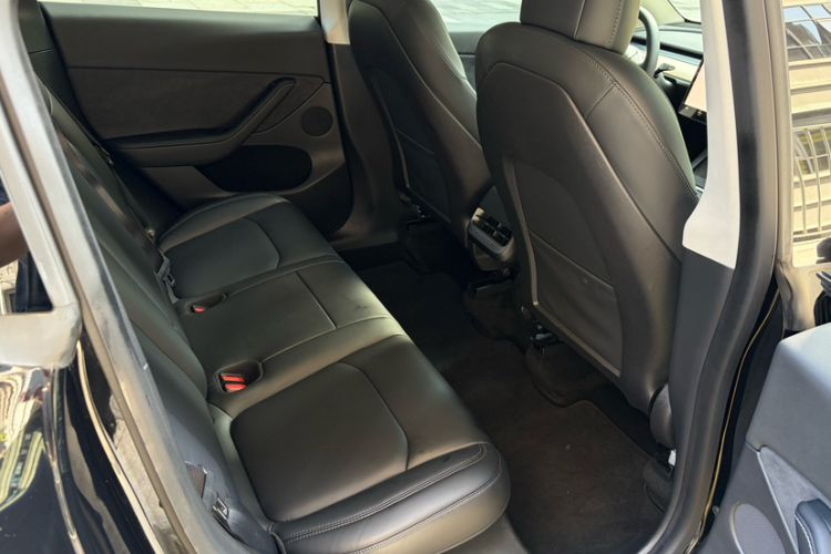 Used Tesla Model Y 2022 Rear-Wheel-Drive Version