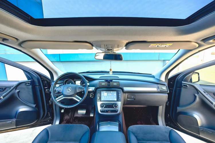 Used Mercedes-Benz R-Class 2014 R 320 4MATIC Business Model