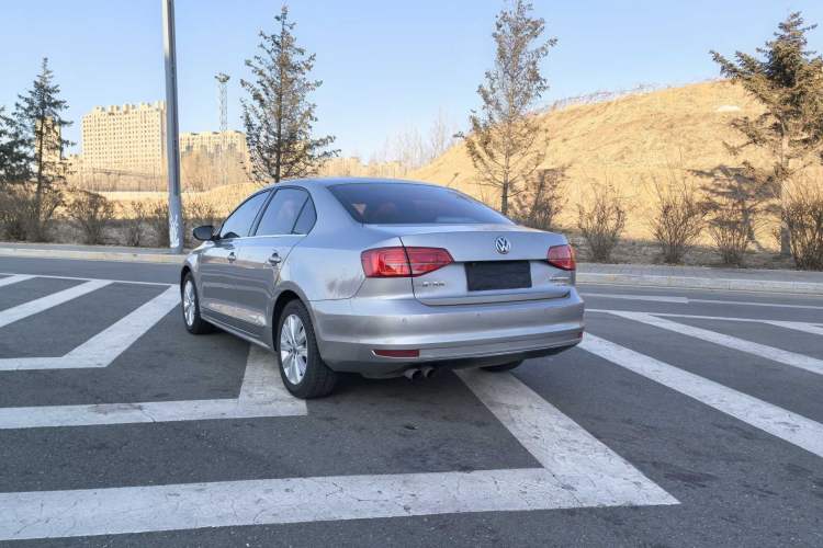 Used Volkswagen Sagitar 2015 230TSI Automatic Comfort Version