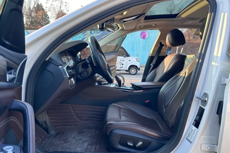 Used BMW 5 Series 2019 530Li Leading Model Luxury Package
