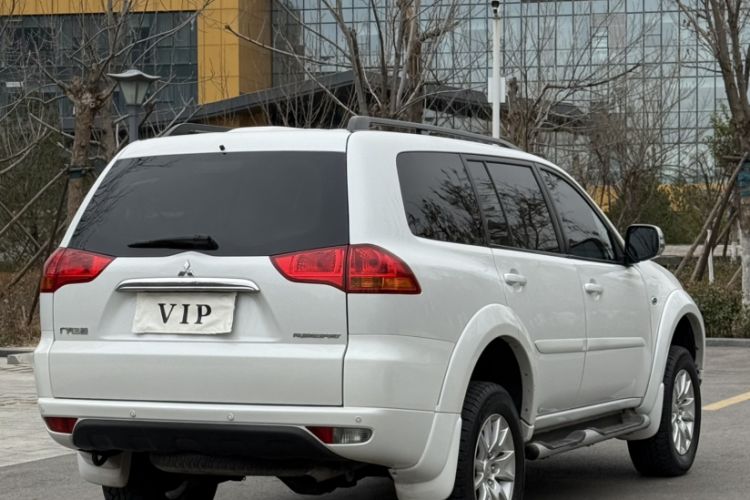 Used Mitsubishi Pajero Sport 2013 3.0L Automatic Two-Wheel Drive Luxury Edition
