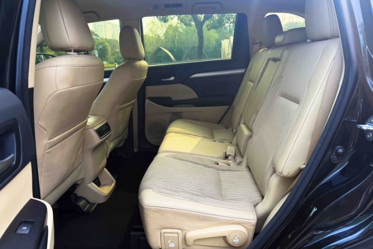 Used Toyota Highlander 2018 2.0T Four-Wheel Drive Elite Edition 7 Seats China V Standard
