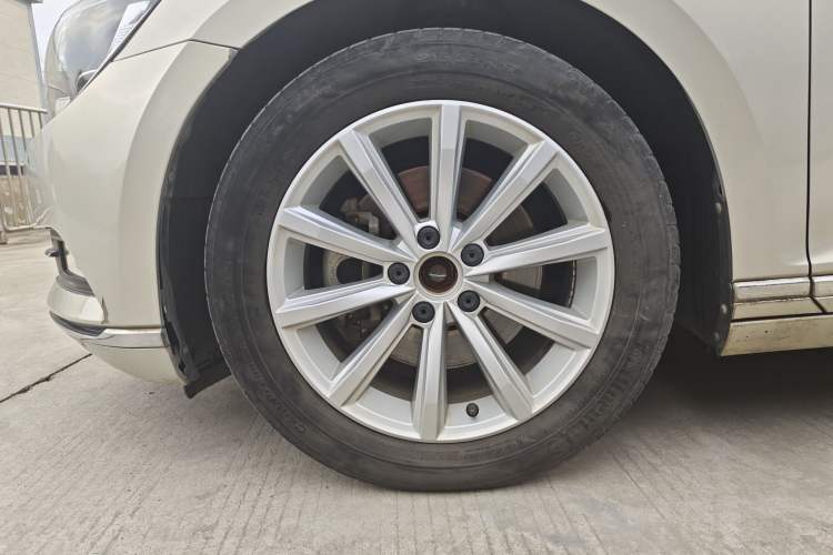 Used Volkswagen Magotan 2017 330TSI DSG Leading Model
