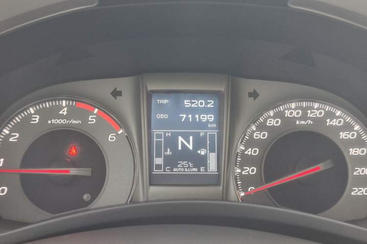 Used Isuzu mu-X 2015 3.0T 4x4 Automatic Luxury 7-Seater
