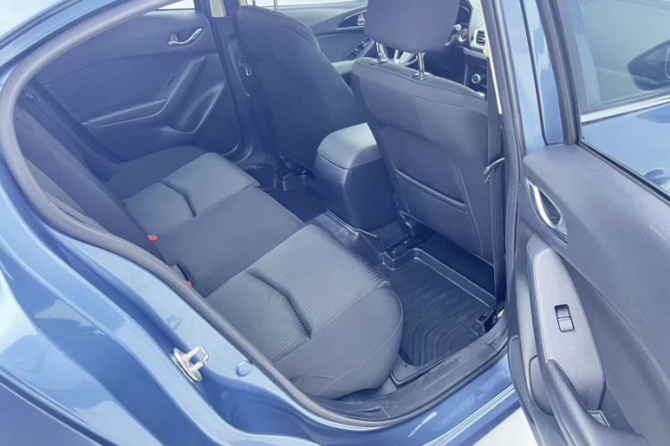 Used Mazda Mazda 3 Axela 2014 Sedan 1.5L Automatic Luxury Model