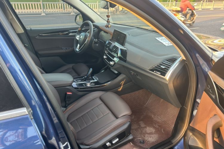 Used BMW iX3 2021 Updated Leading Edition
