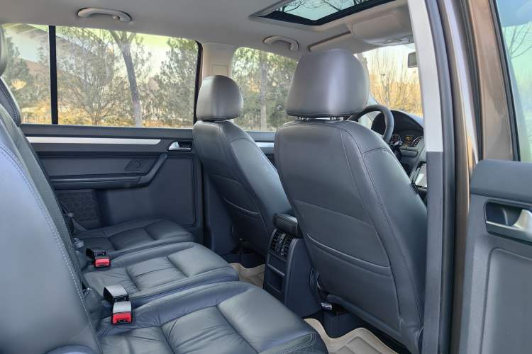 Used Volkswagen Touran 2013 1.4T DSG Comfort Edition 5-Seater
